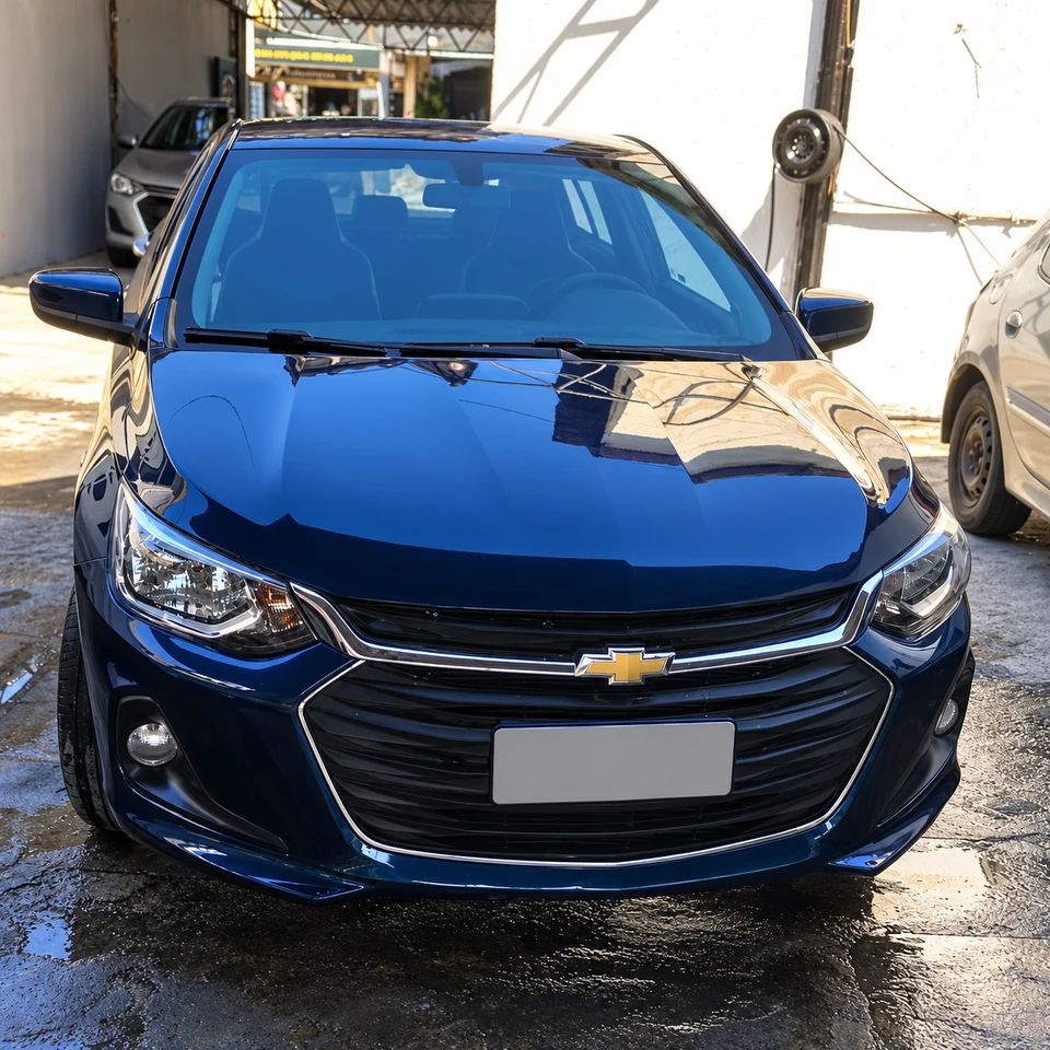 Chevrolet azul na entrega: frente recuperada, peças alinhadas e pintura brilhante